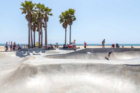 alpadia-los-angeles-summer-camp-venice-beach