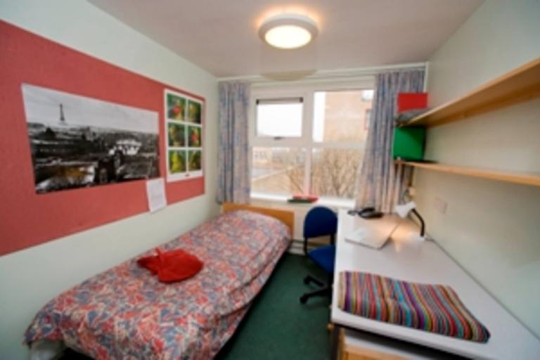 Alpadia London Surrey English Summer Camp - accommodation gallery